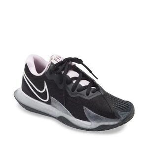 Nike air zoom vapor cage 4 Size 7.  B79